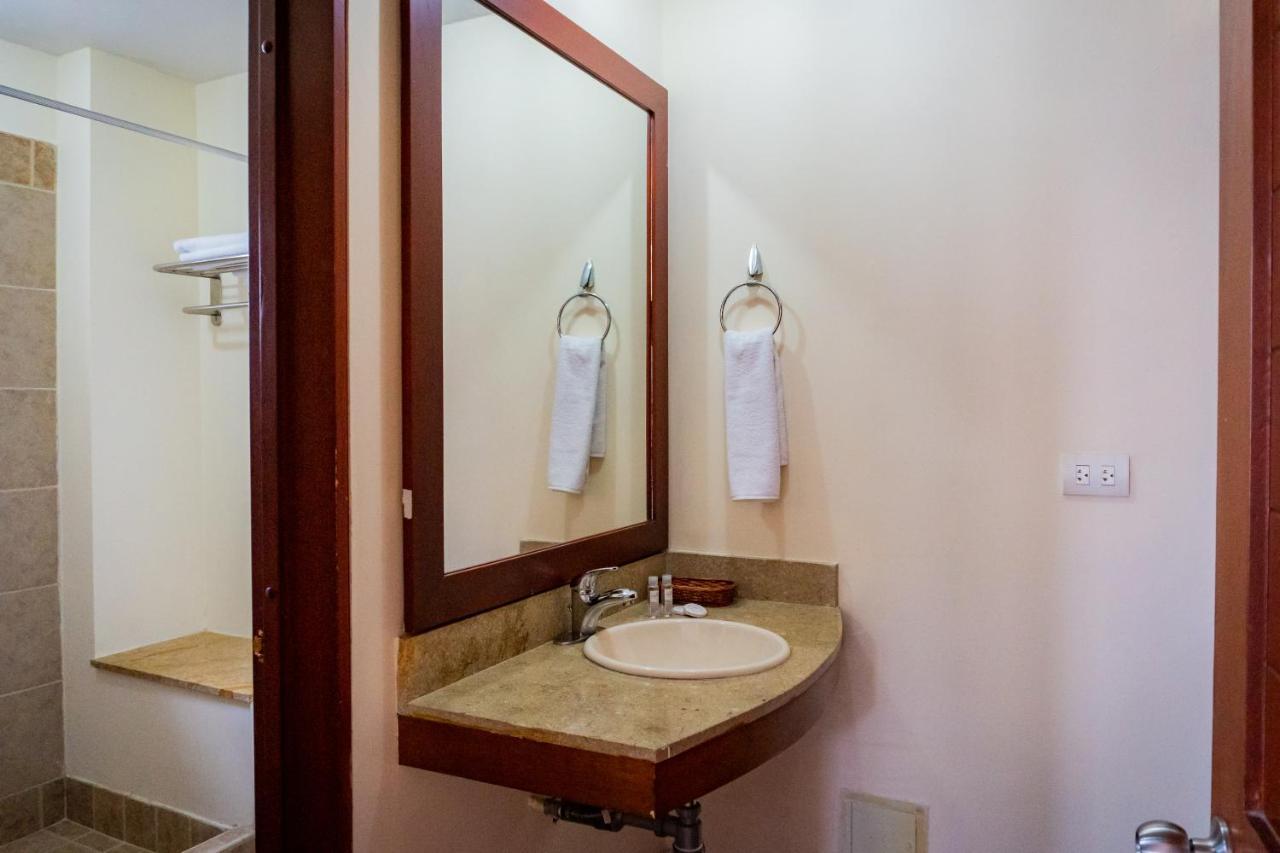 Hotel Penon Suites Girardot Kültér fotó