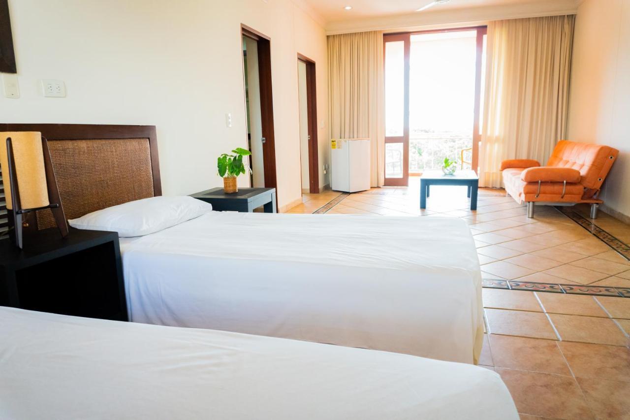Hotel Penon Suites Girardot Kültér fotó