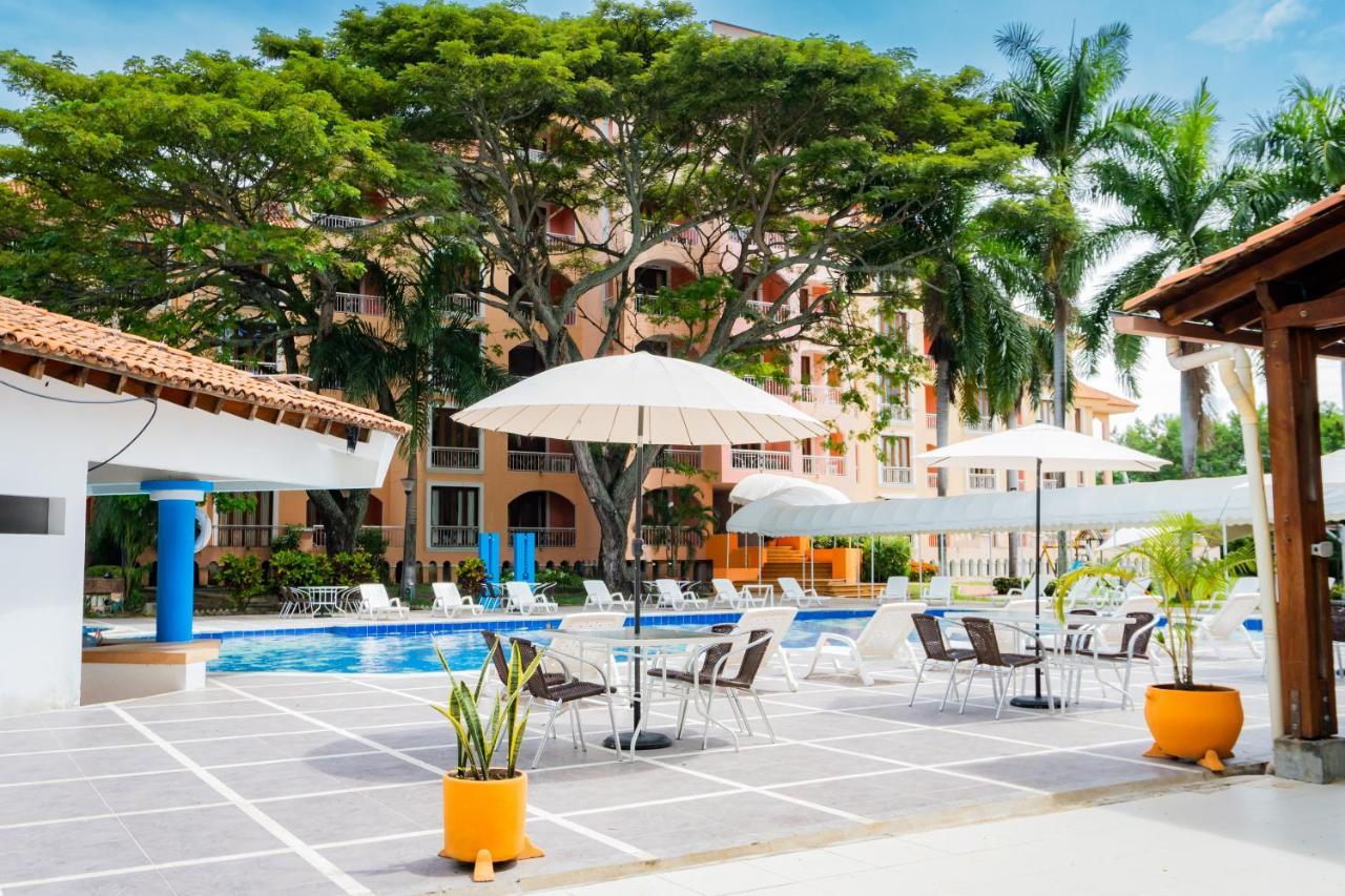 Hotel Penon Suites Girardot Kültér fotó