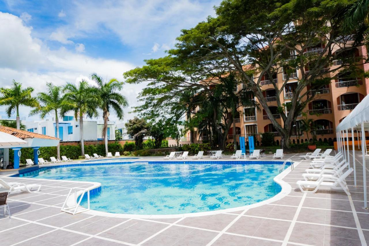Hotel Penon Suites Girardot Kültér fotó