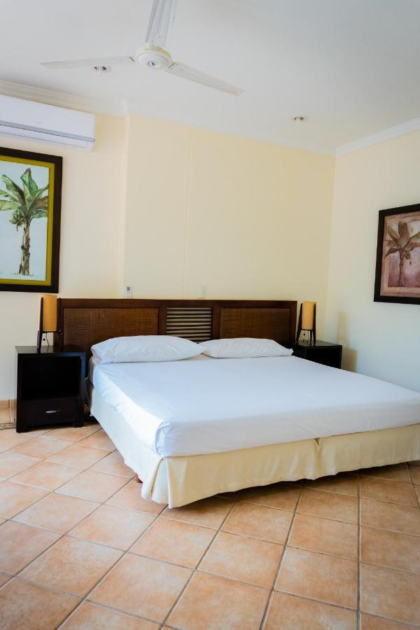Hotel Penon Suites Girardot Kültér fotó
