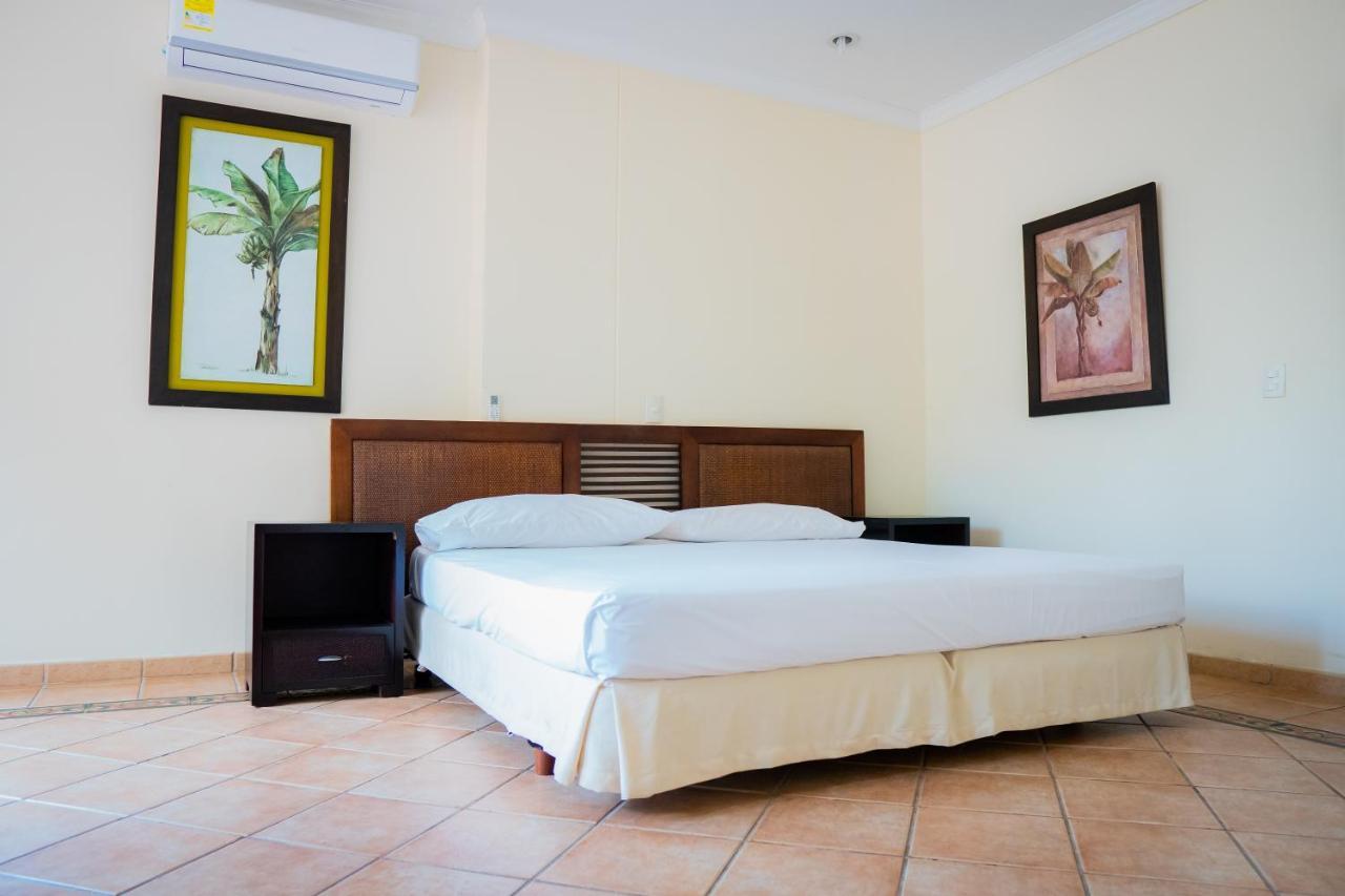 Hotel Penon Suites Girardot Kültér fotó