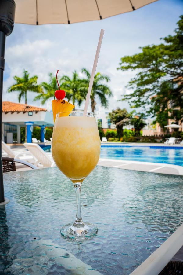 Hotel Penon Suites Girardot Kültér fotó