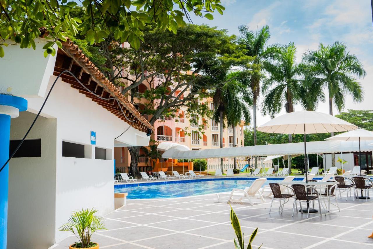 Hotel Penon Suites Girardot Kültér fotó