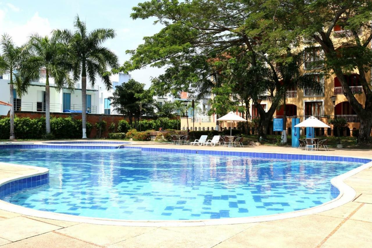 Hotel Penon Suites Girardot Kültér fotó